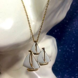 Vintage Trifari Sailboat Necklace